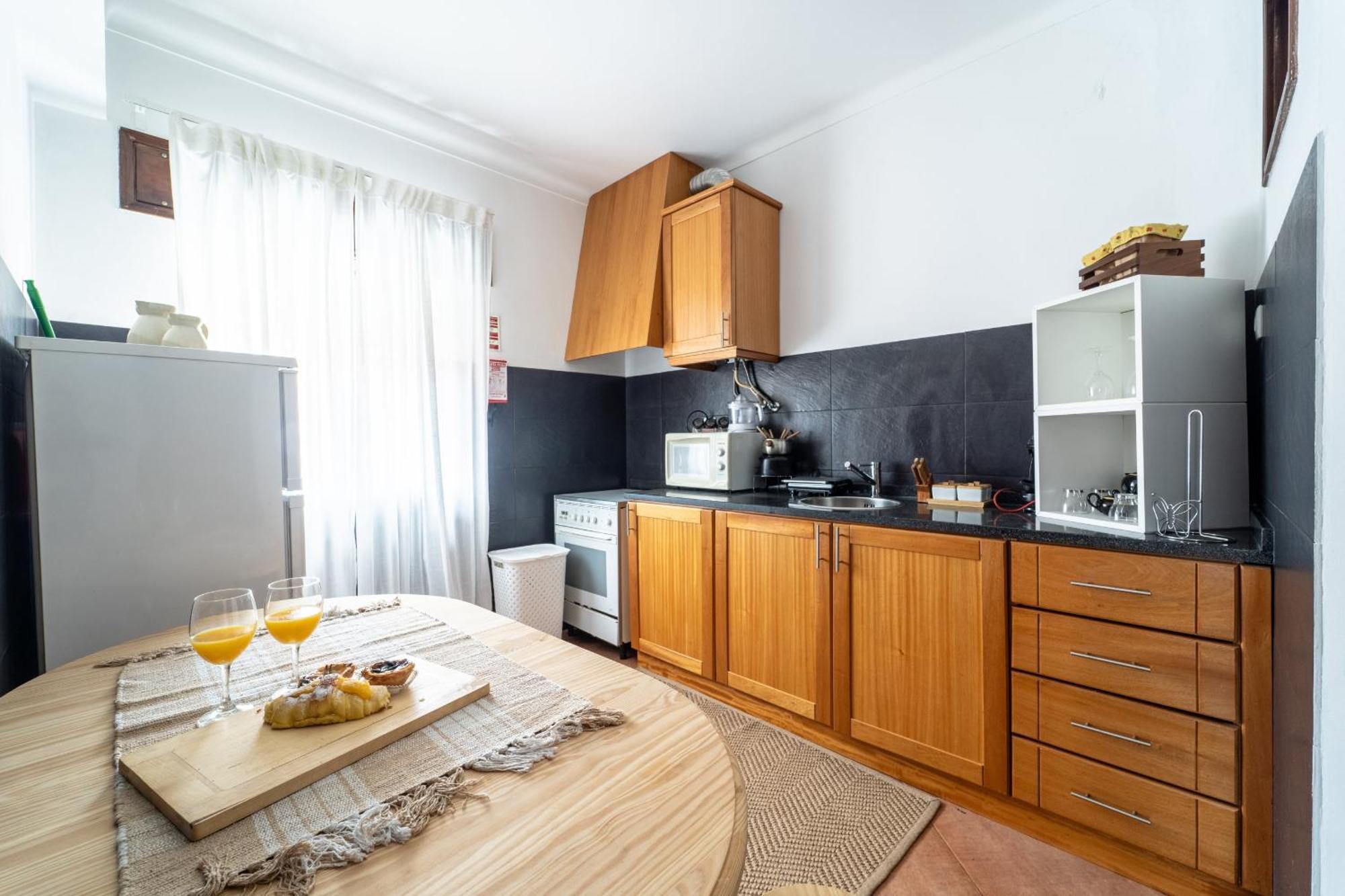 Casino And Beach Apartment By House And People 波瓦－迪瓦尔津 外观 照片